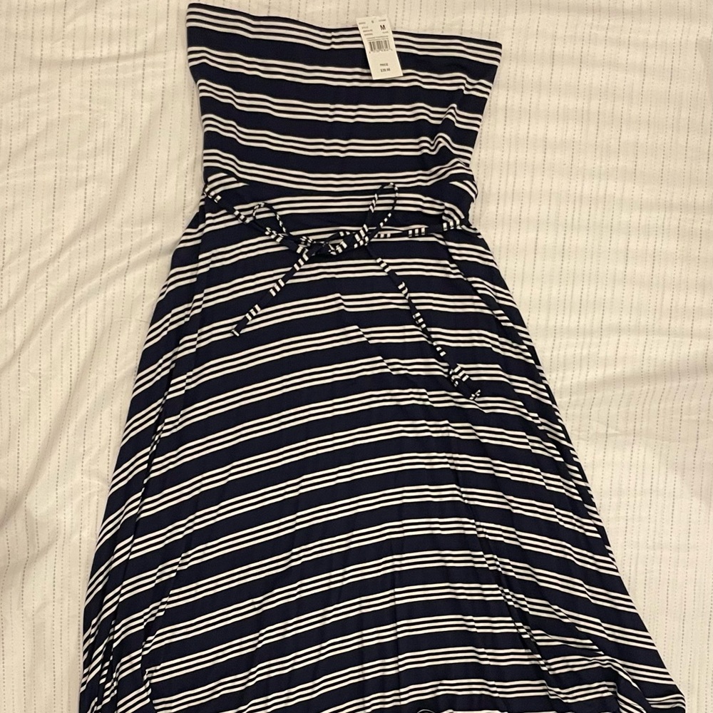 NWT Sleeveless Motherhood  Maternity dress